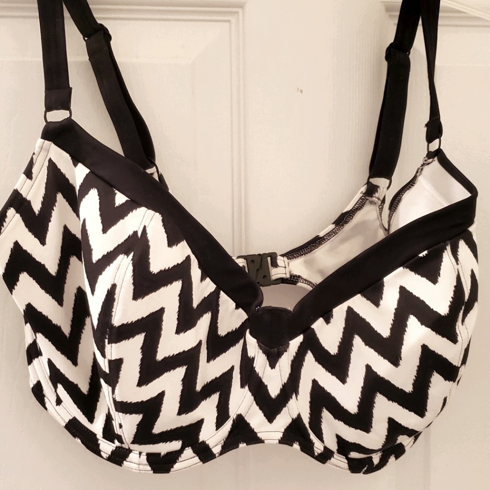 Freya Bra sized bikini top